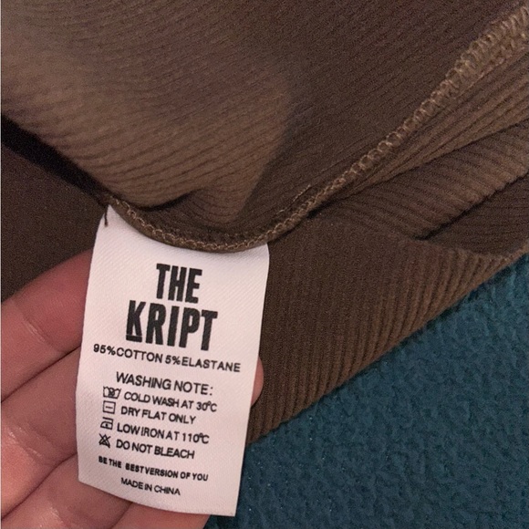 The Kript Fairycore Brown Basik Buttons Crop Top - Picture 7 of 10